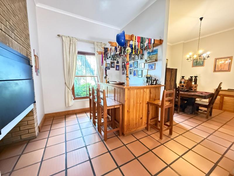 4 Bedroom Property for Sale in Die Wingerd Western Cape